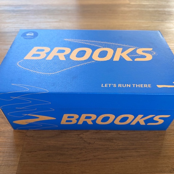 NEW Brooks RunDisney Ghost Max 2 Minnie Mouse Women’s Running Shoes - Size 8 - Picture 12 of 15